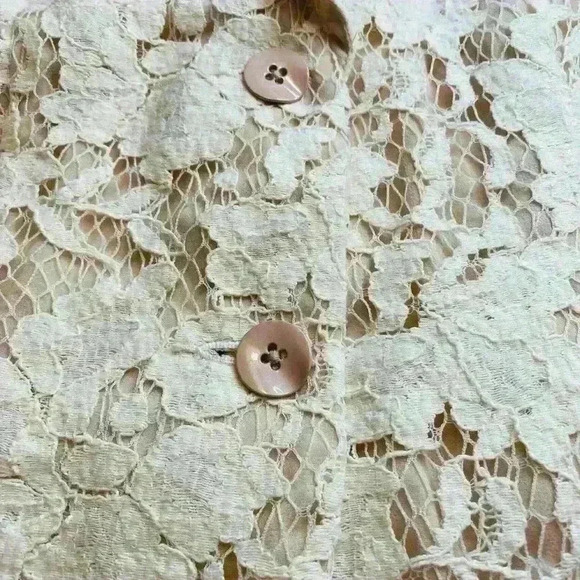 CAbi Women's Ivory Lace Blazer Jacket Floral Button Front Long Sleeve - Picture 4 of 6